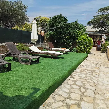 Casa Con Piscina Pensión *